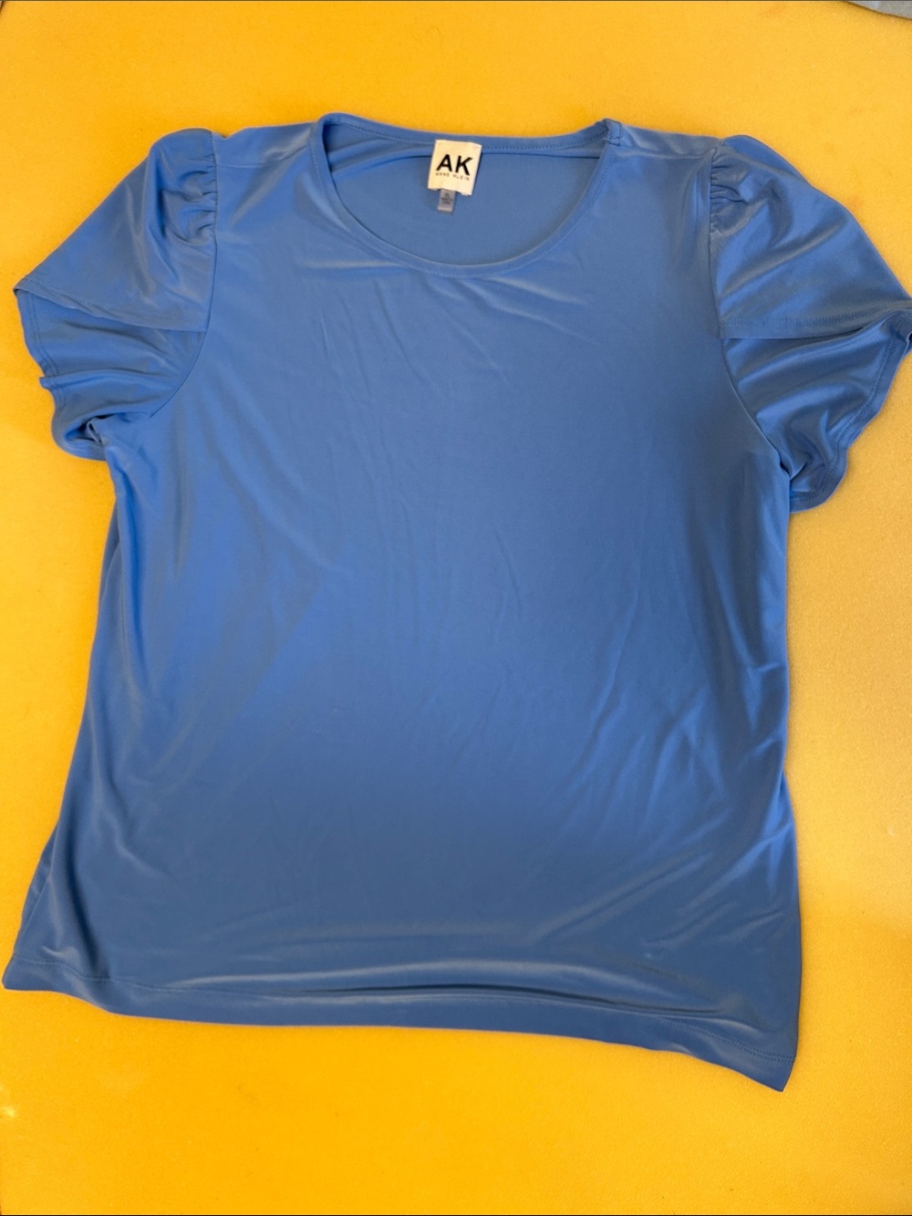 Anne Klein Periwinkle Short Sleeve Scoop Neck Top